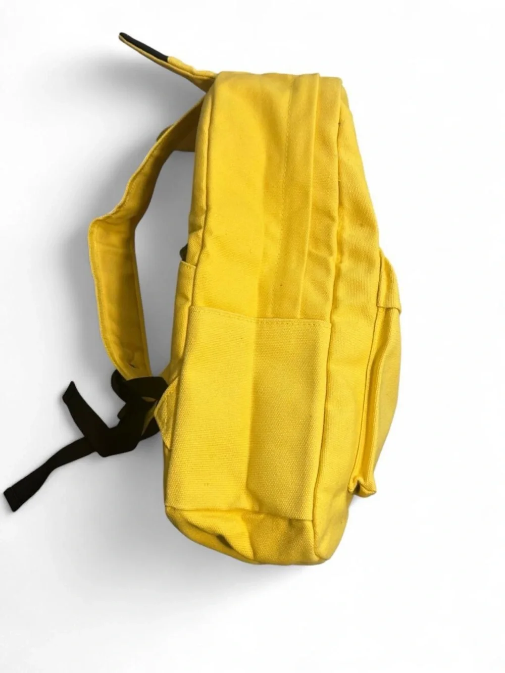 2015 LIMITED EDITION Pokemon Center Pikachu Backpack NWOT!